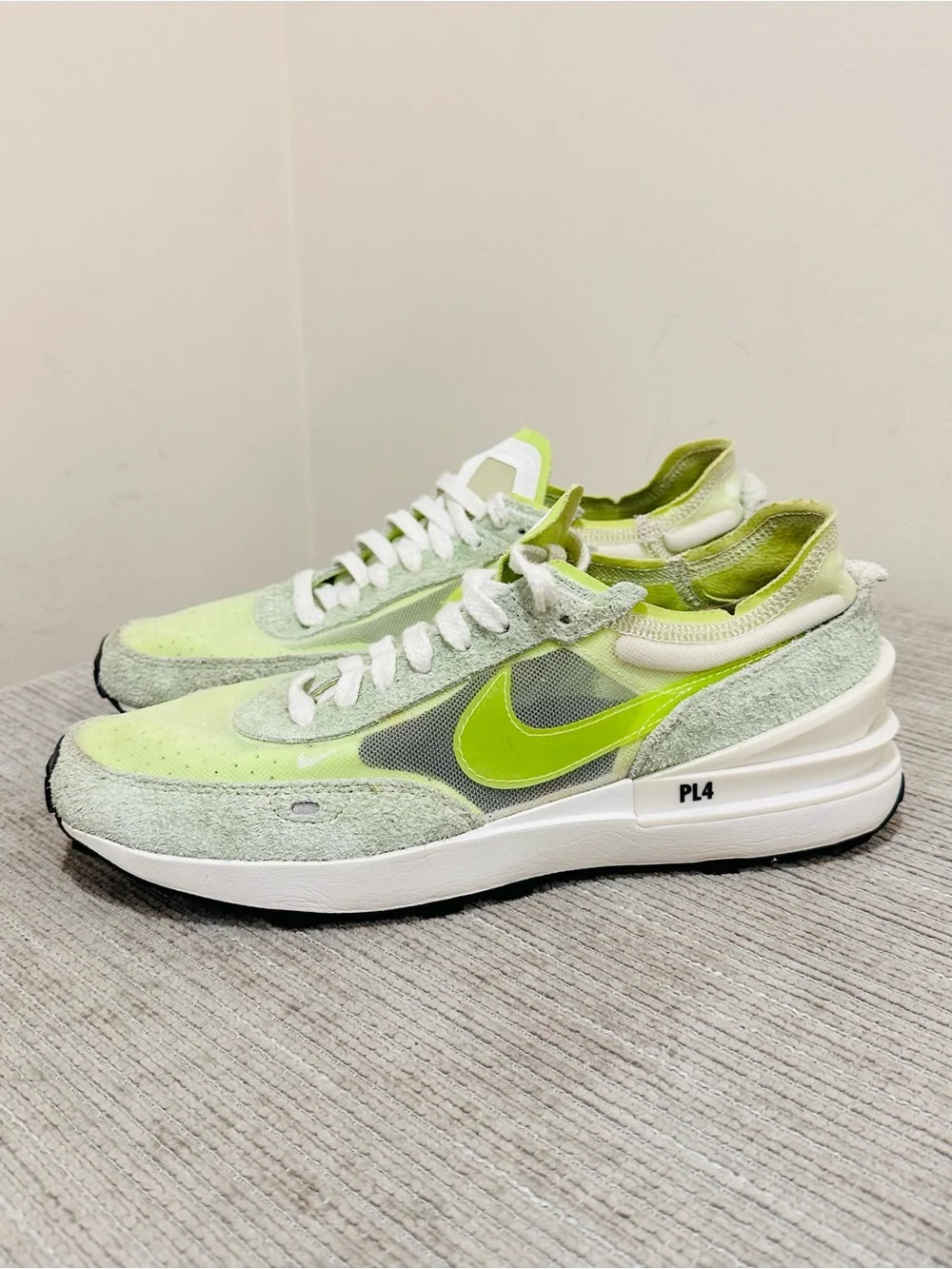 Nike Waffle One By You Custom Neon Volt Mint Green DJ0966-991 Men's Size 10.5